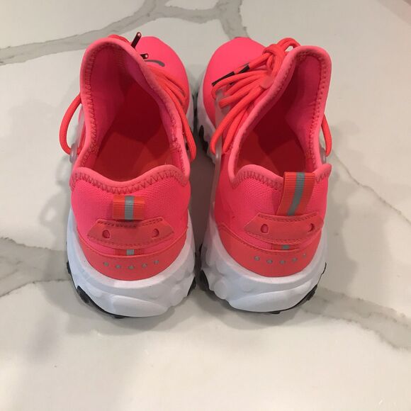 Women’s New Nike React Presto Size 7.5 CK4538 600 Pink Athletic Running Shoe - Picture 4 of 10